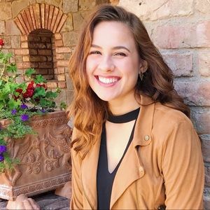 Meet your Posher, Lauren